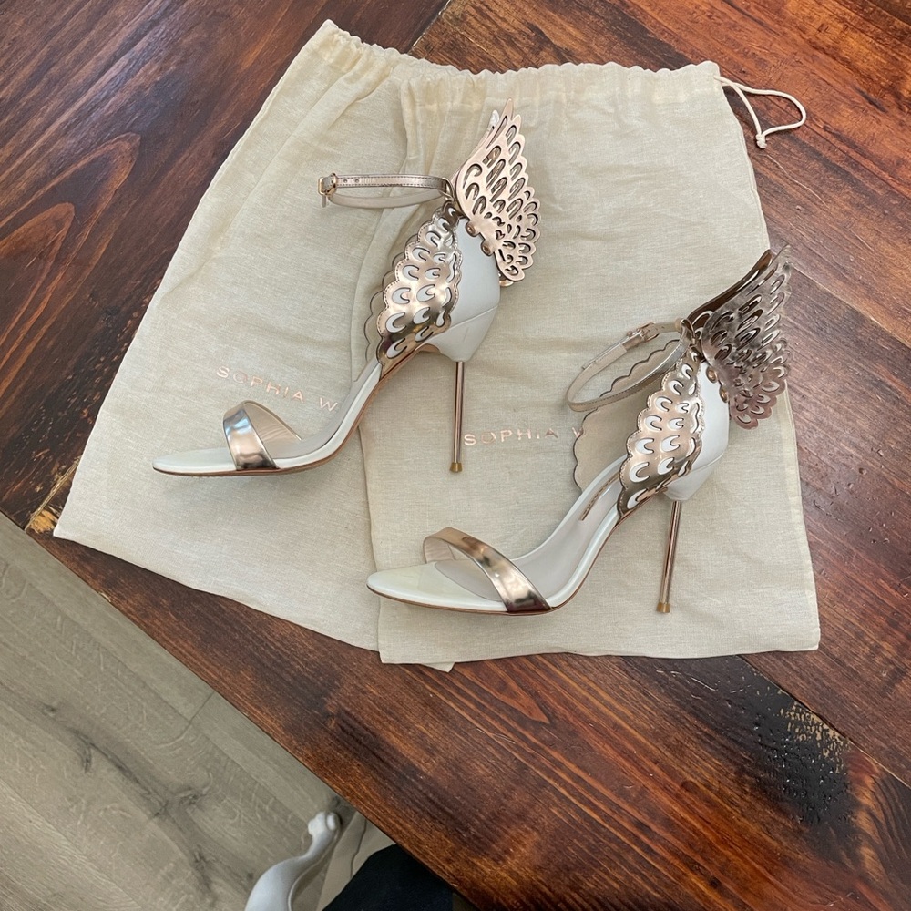 Sophia Webster Metallic Winged Heels - White and Gold